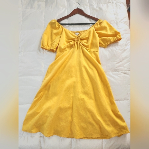 Dresses & Skirts - Yellow babydoll dress NWOT